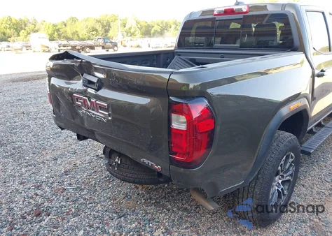 2023 GMC Canyon 4Wd Short Box At4 z USA, uszkodzony, nr VIN 1GTP6DEK1P1173867